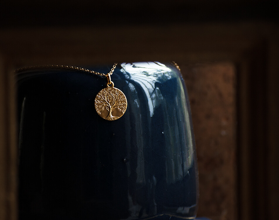 Médaille Arbre de vie - Or jaune 18ct · Maison de la Médaille