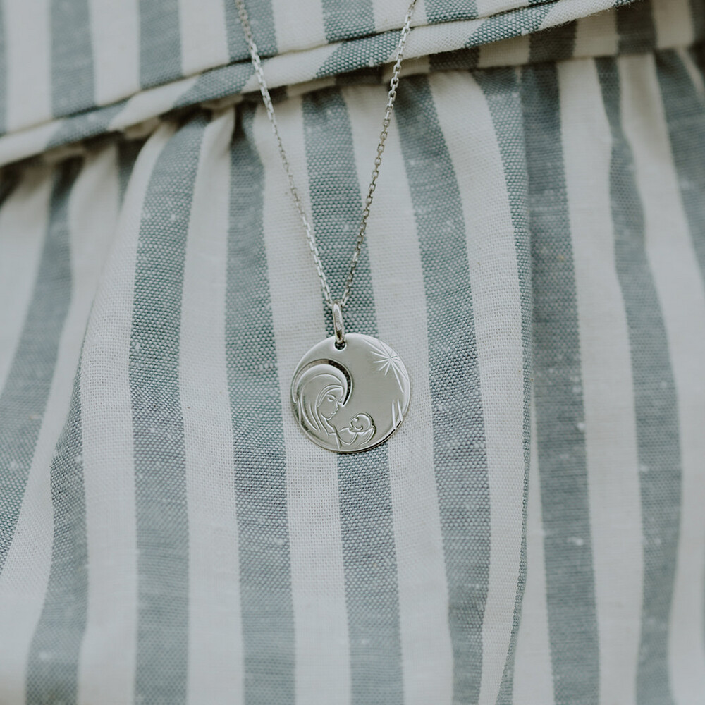 Photo de Médaille Vierge à l'enfant étoilée ajourée - Argent massif