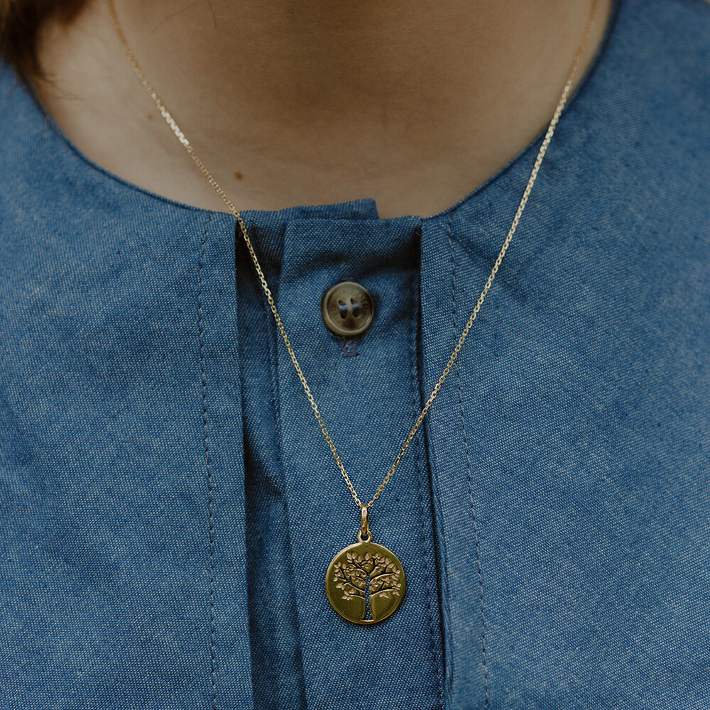 Photo de Médaille Arbre de vie printanier ajourée - Or jaune 18ct