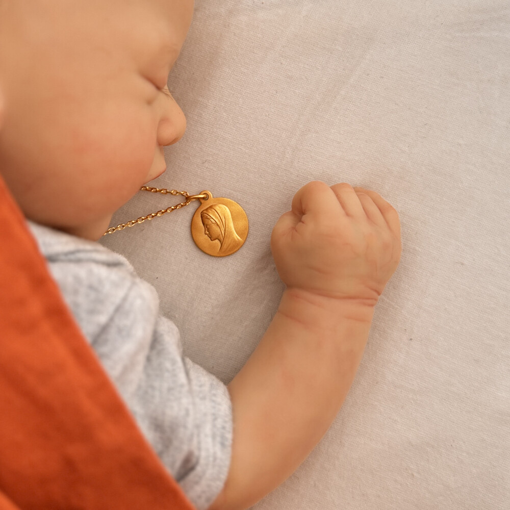 Photo de Médaille Vierge Marie pureté - Or jaune 9ct