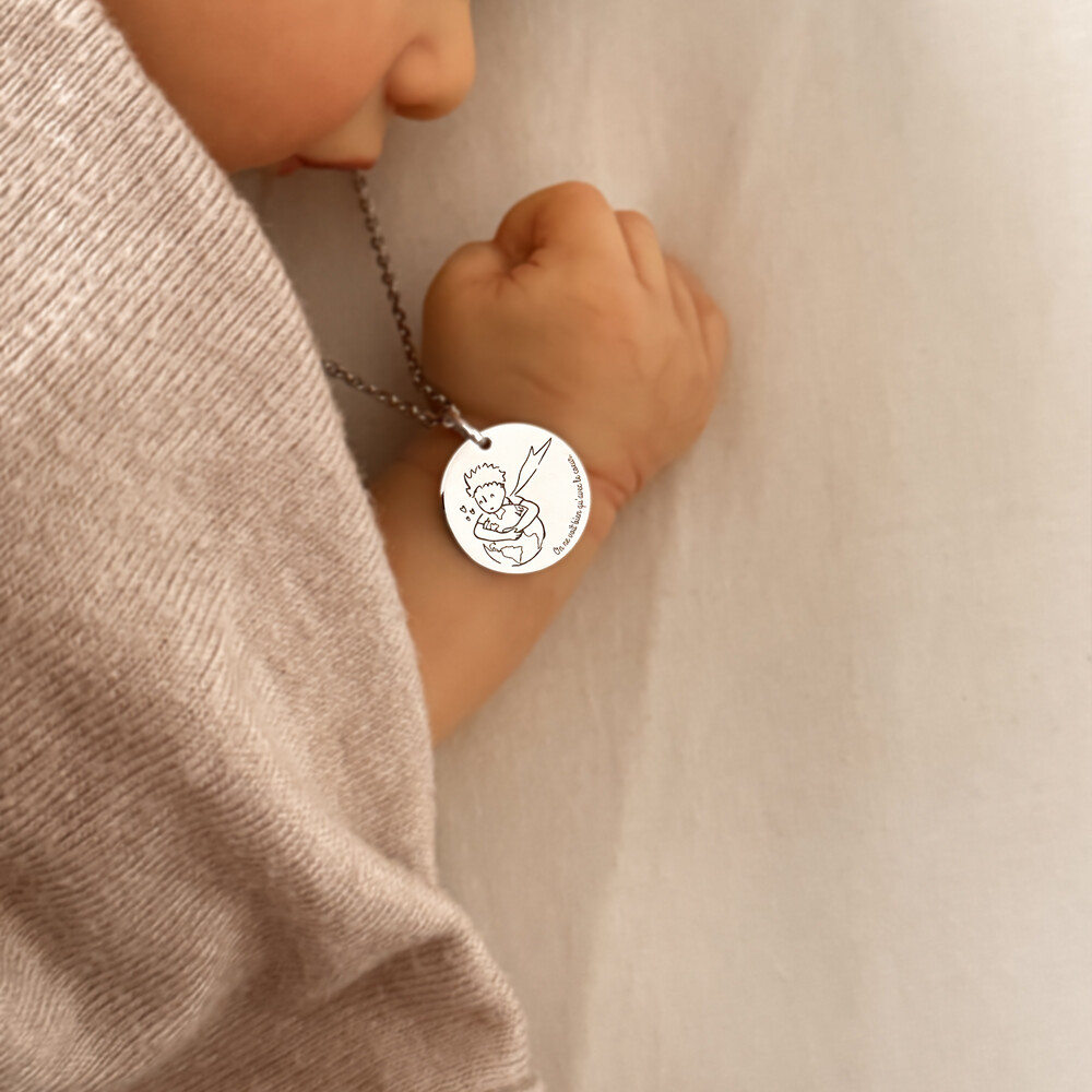 Photo de Médaille Petit Prince "save the planet" - Or blanc 18ct