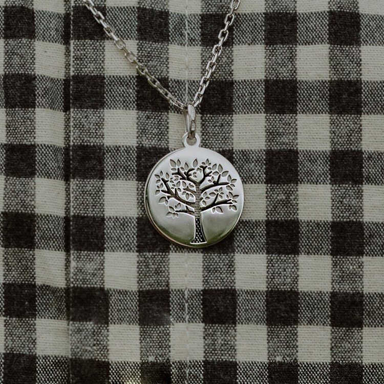 Photo de Médaille Arbre de vie printanier ajourée - Argent massif