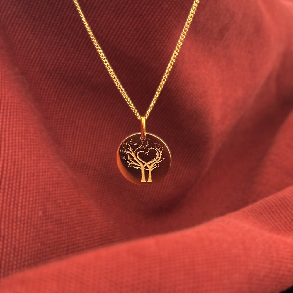Photo de Médaille Arbres de vie au coeur - Or jaune 9ct