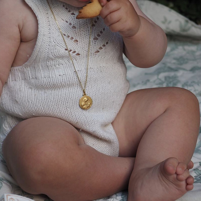 Photo de Médaille Vierge à l'enfant - Amour Maternel - Or jaune 9ct
