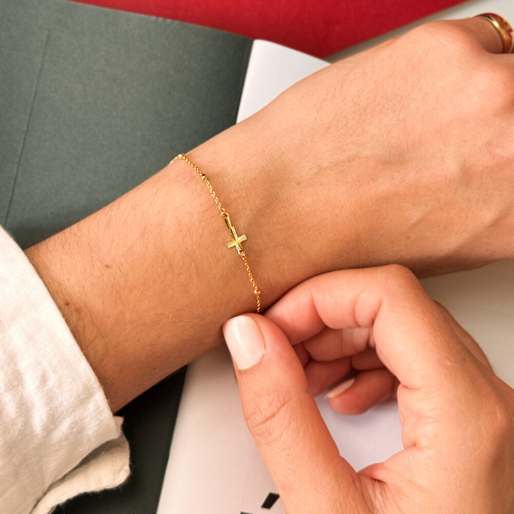 Photo de Bracelet maille forçat perlée & Croix Diamantée - Or jaune 9ct