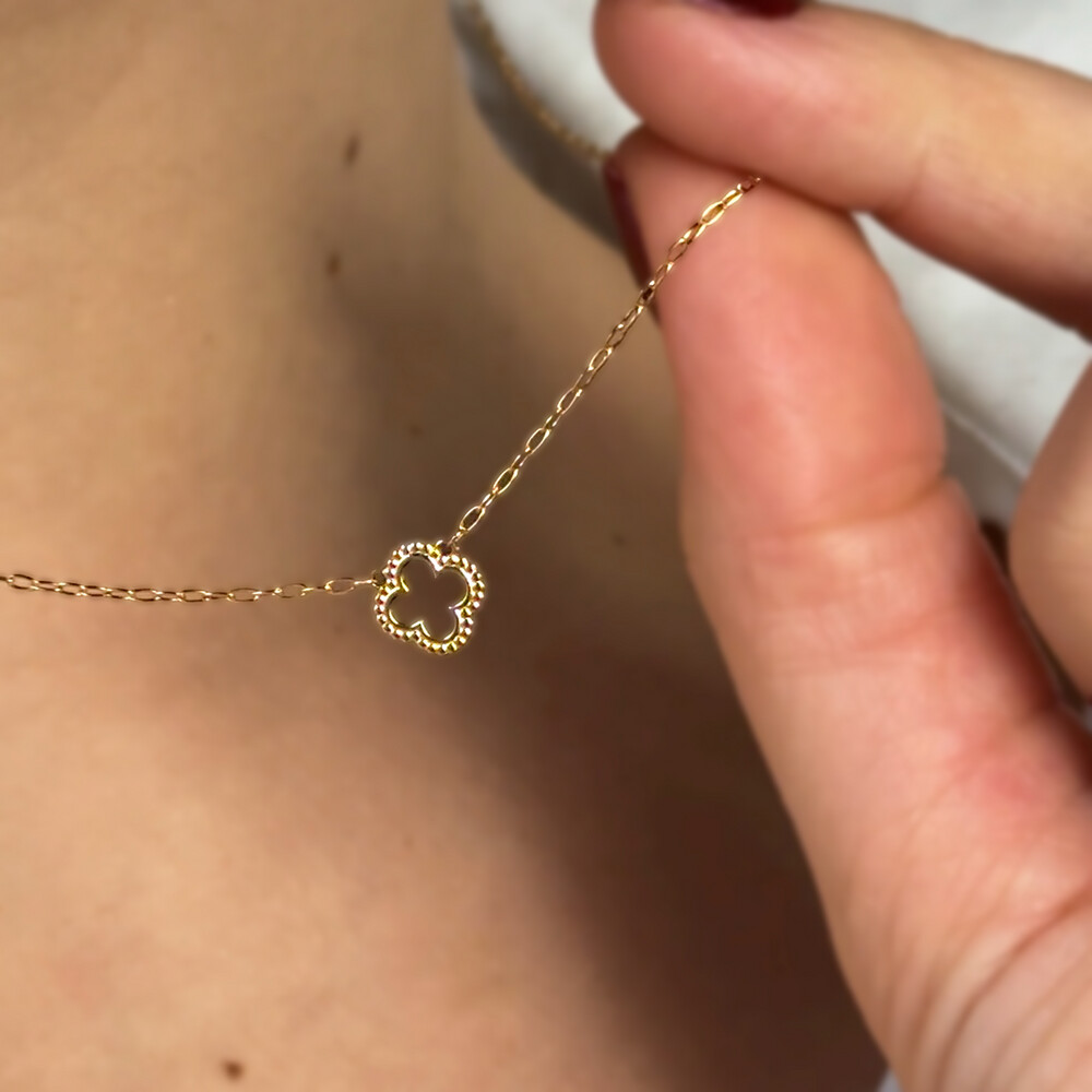 Photo de Collier Croix Ajourée - Or jaune 18ct