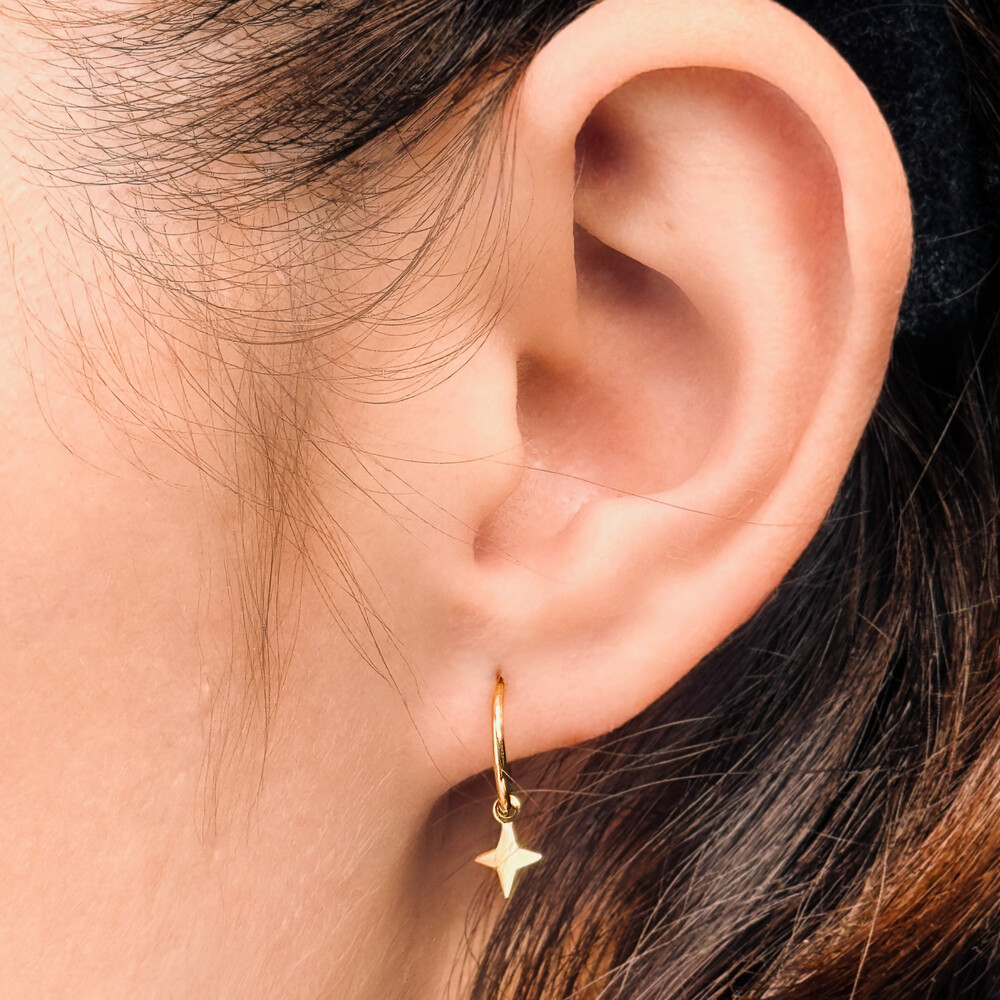 Photo de Boucles d'oreilles étoiles à 4 branches - créoles - Or jaune 9ct